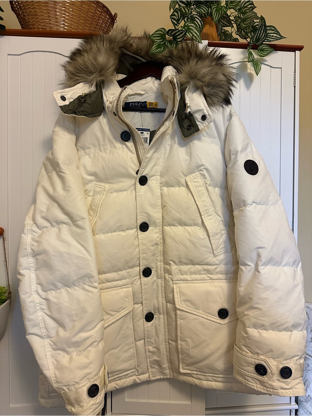 *🚨 OFF SEASON SALE **
Polo Ralph Lauren Down Parka Faux Fur Hood- Men's L & XL